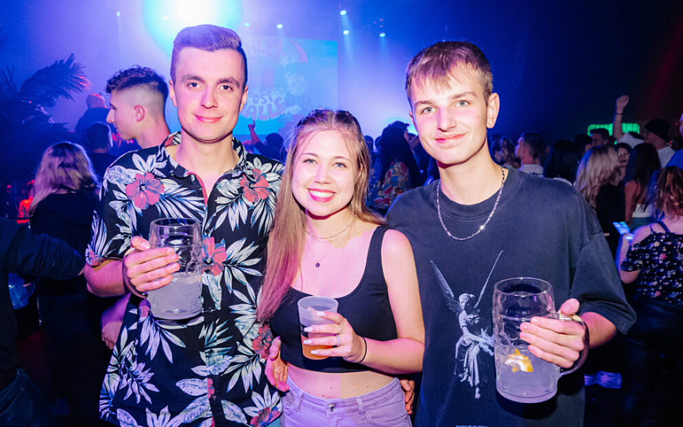 106,9 Radio Gong Dein Heimvorteil live aus… Radio Gong Würzburg