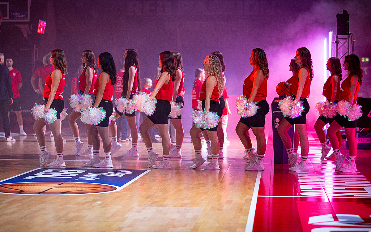 106,9 Radio Gong Dein Heimvorteil live aus… Radio Gong Würzburg