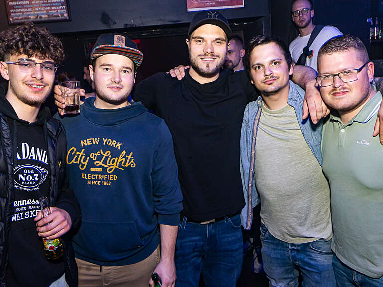 106,9 Radio Gong Dein Heimvorteil live aus… Radio Gong Würzburg 106,9 Radio Gong Dein Heimvorteil live aus… Radio Gong Würzburg